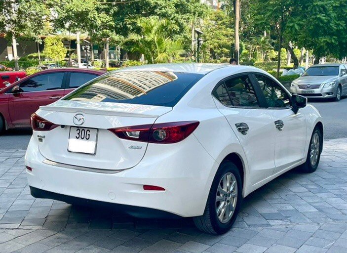 Mazda 3 2018 - Màu trắng giá hữu nghị