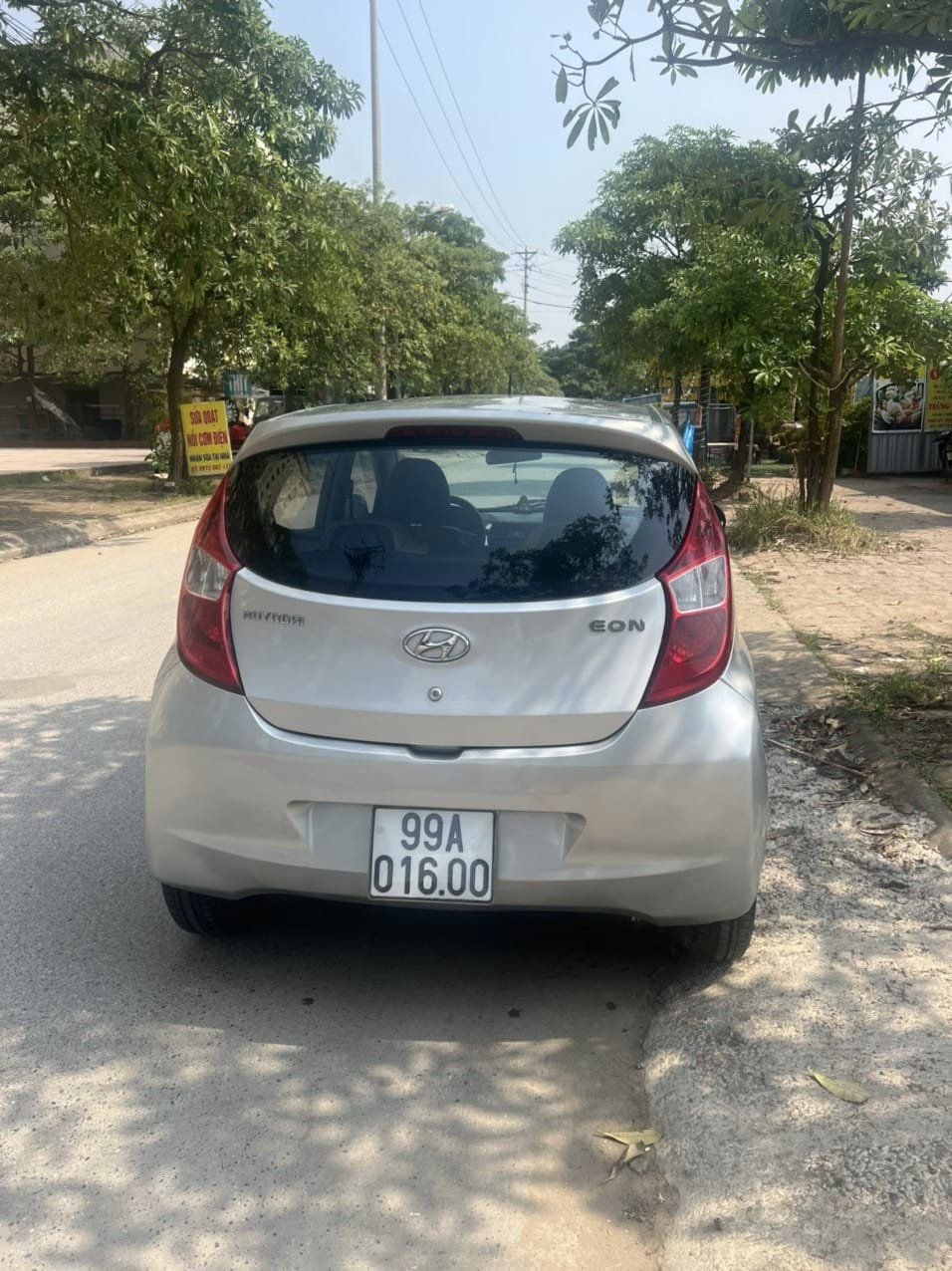 Hyundai Eon 2011 - Màu bạc, nhập khẩu xe gia đình, giá chỉ 135 triệu