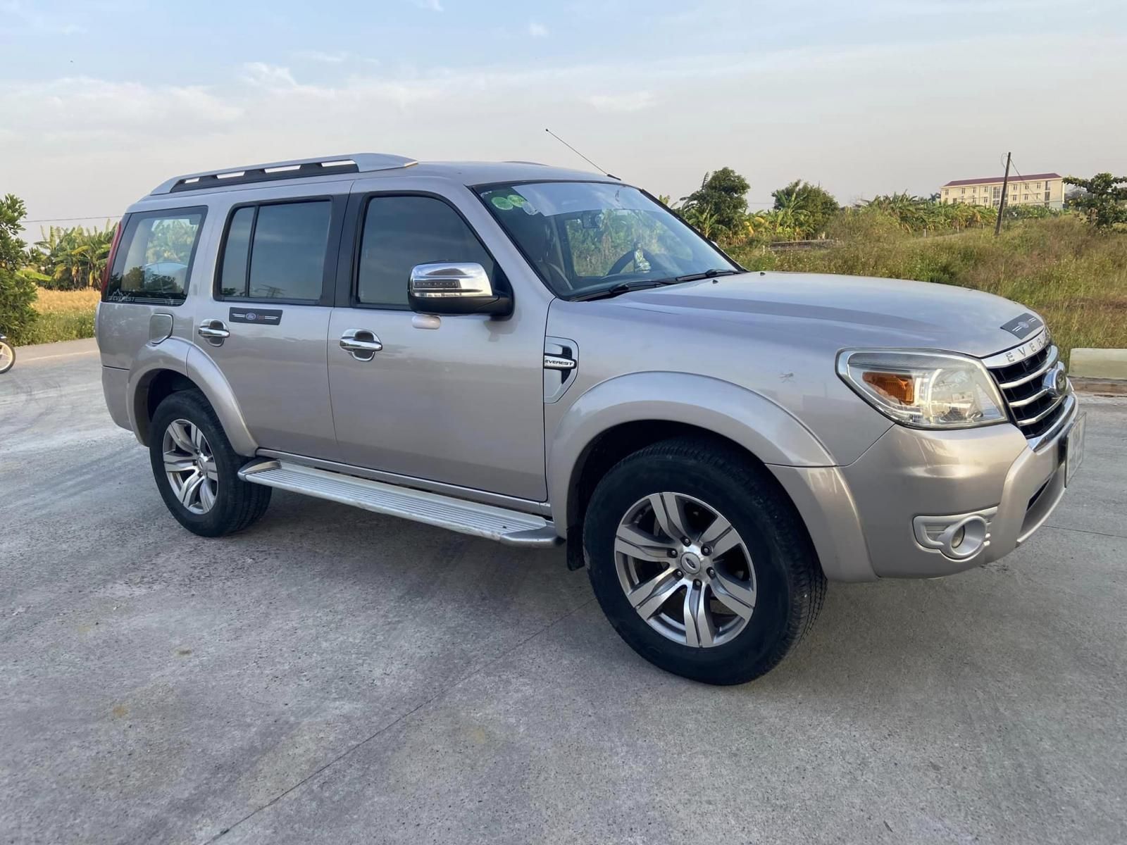 Ford Everest 2011 - Ford Everest 2011 tại 117