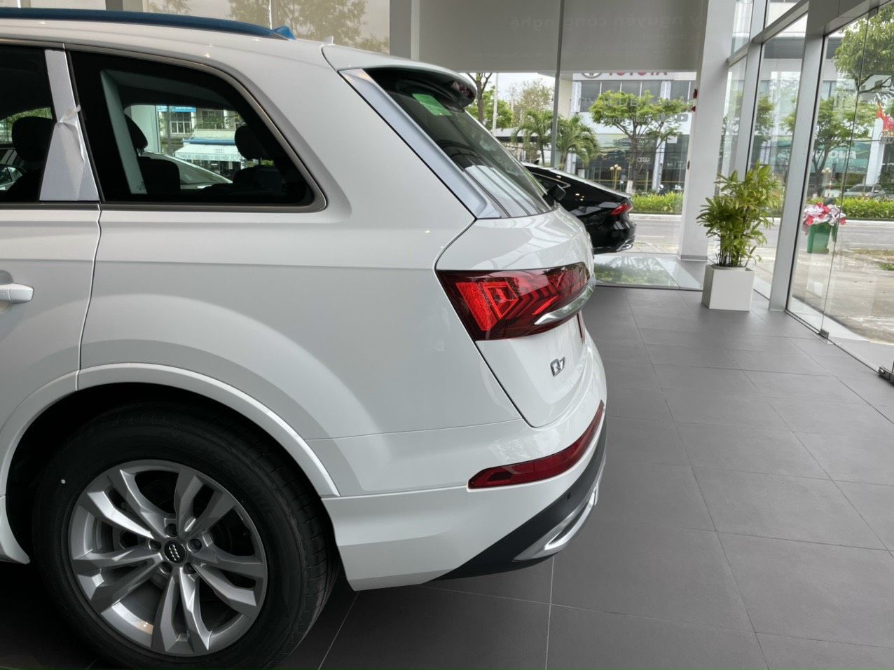 Audi Q7 2022 - Ưu đãi tốt nhất trong năm, quà tặng hấp dẫn