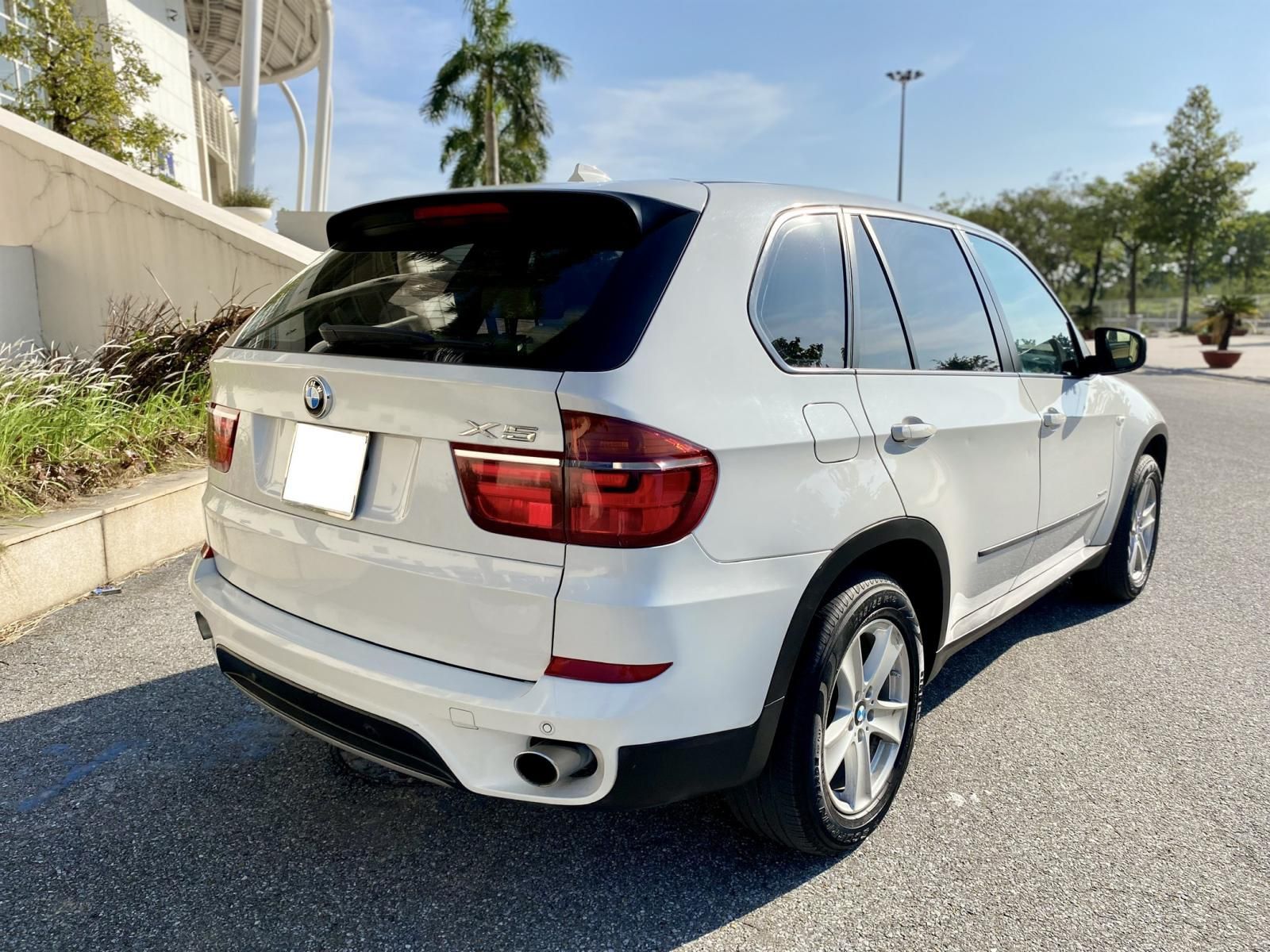 BMW X5 2011 - Động cơ mạnh mẽ 3.0 cực kỳ êm ái