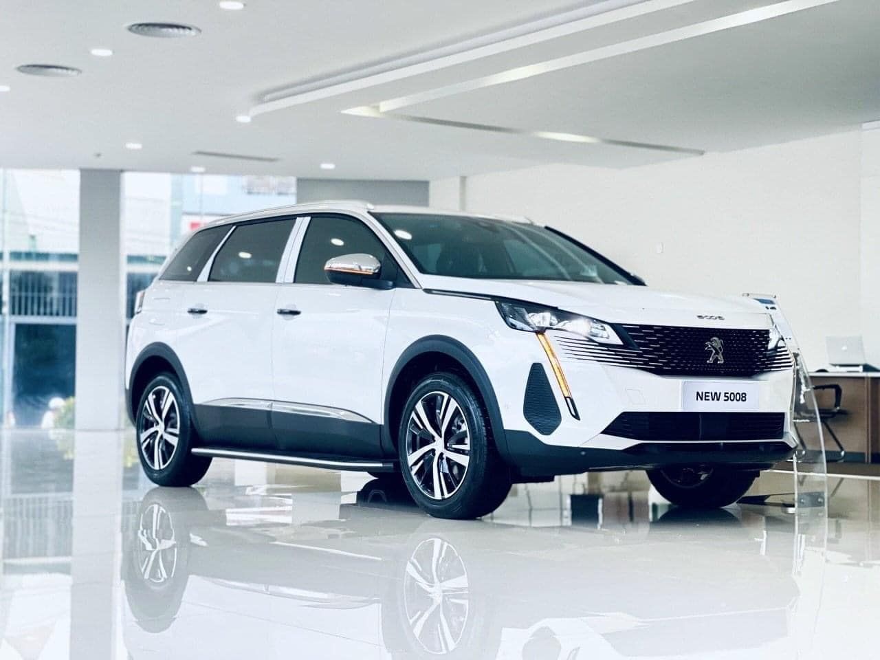 Peugeot 5008 2022 - Sẵn xe - Giá rẻ - Xem ngay