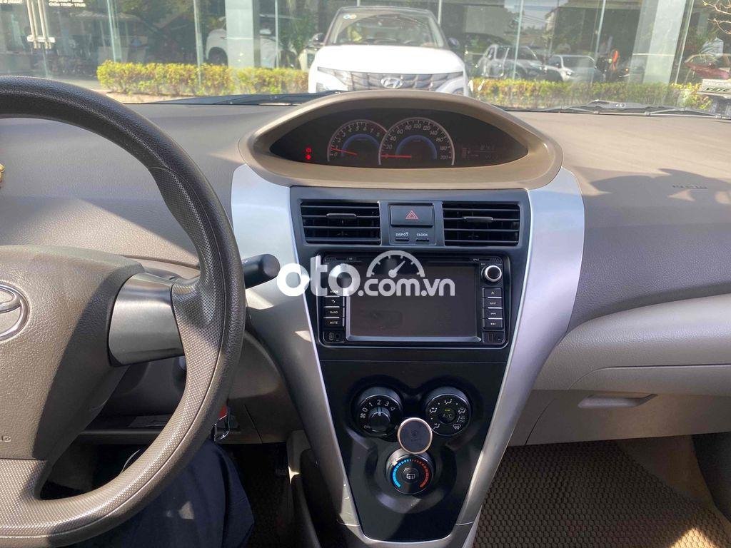 Toyota Vios 2011 - Màu đen, số sàn