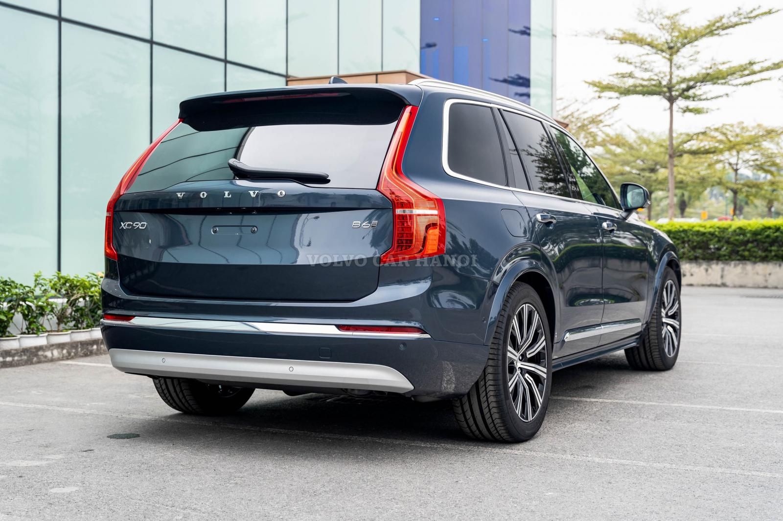 Volvo XC90 2022 - Tặng 2 năm bảo hiểm, 3 năm bảo dưỡng và voucher 10 triệu