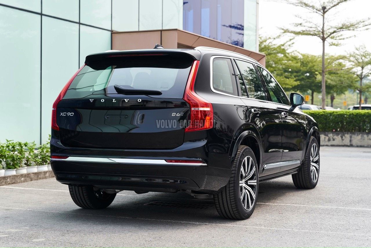 Volvo XC90 2022 - Nhập khẩu nguyên chiếc - Tặng 2 năm bảo hiểm, 3 năm bảo dưỡng và voucher 10 triệu