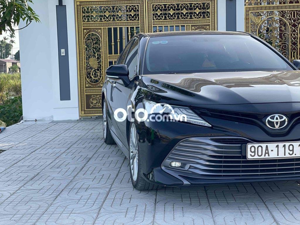 Toyota Camry 2019 - Chính chủ cần bán xe