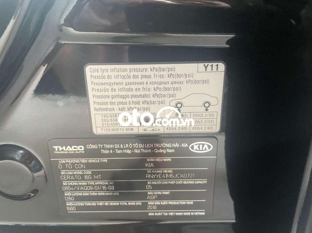 Kia Cerato 2018 - Màu đen số sàn, giá chỉ 450 triệu