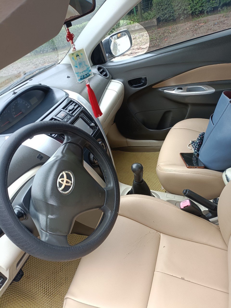 Toyota Vios 2012 - Giá đang đòi 222tr có bớt