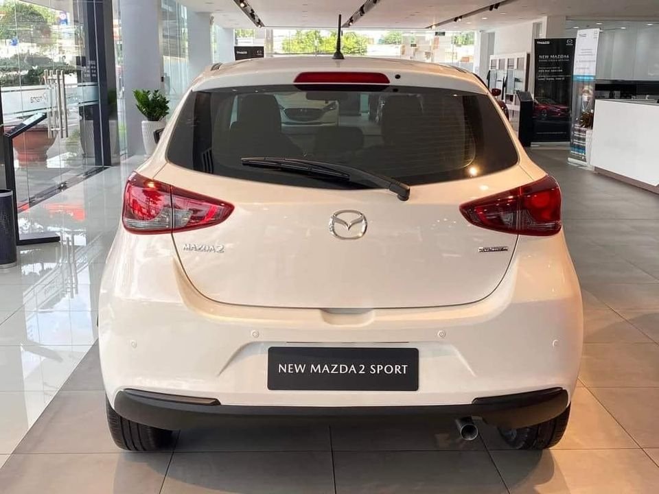 Mazda 2 2022 - Xe màu trắng, giá 529tr