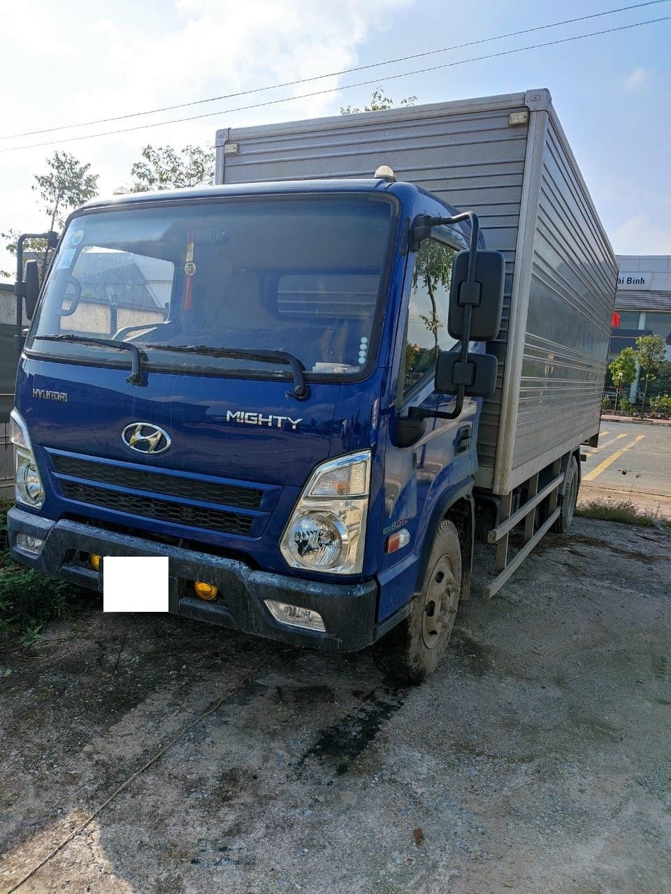 Hyundai Mighty 2021 - Màu xanh, xe 7 tấn, thùng kín inox