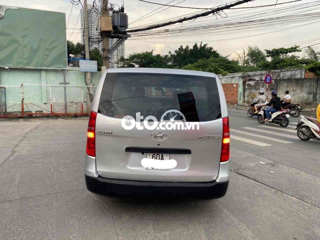 Hyundai Grand Starex 2008 - Màu bạc, nhập khẩu, giá 280tr