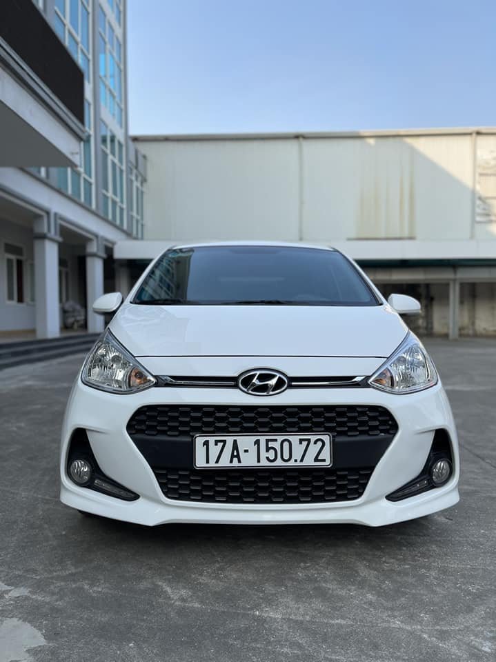 Hyundai Premio 2019 - Màu trắng xe gia đình