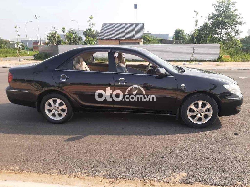 Toyota Camry 2006 - Màu đen, số sàn