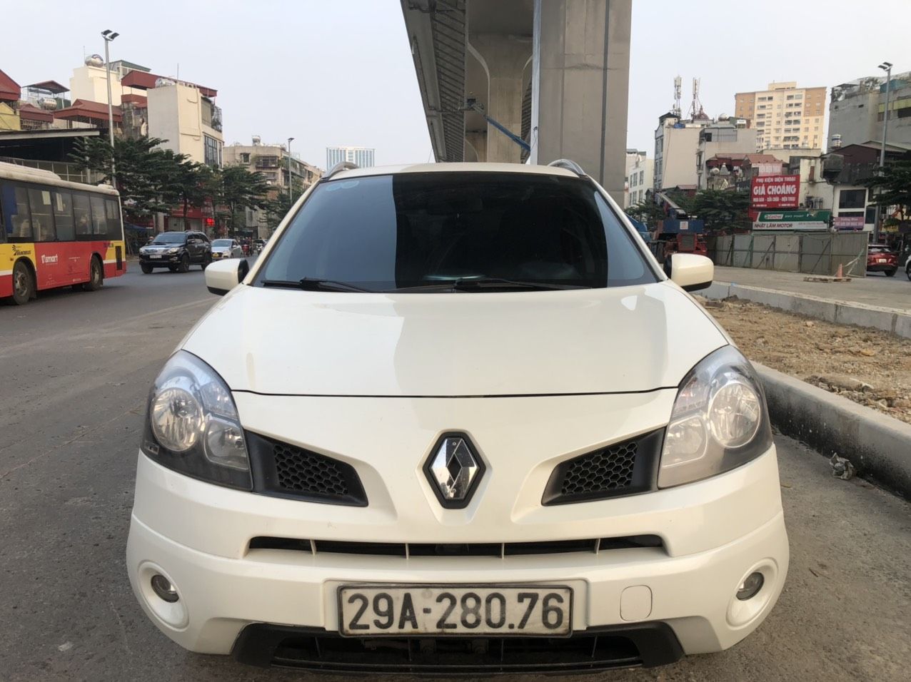 Renault Koleos 2010 - Xe màu trắng, nhập khẩu nguyên chiếc 