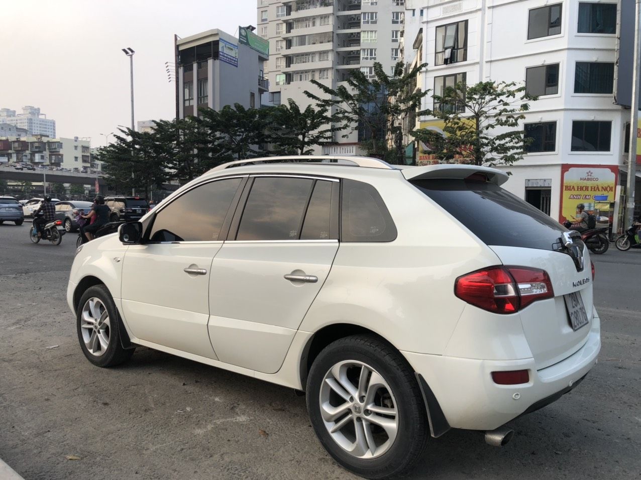 Renault Koleos 2010 - Xe màu trắng, nhập khẩu nguyên chiếc 