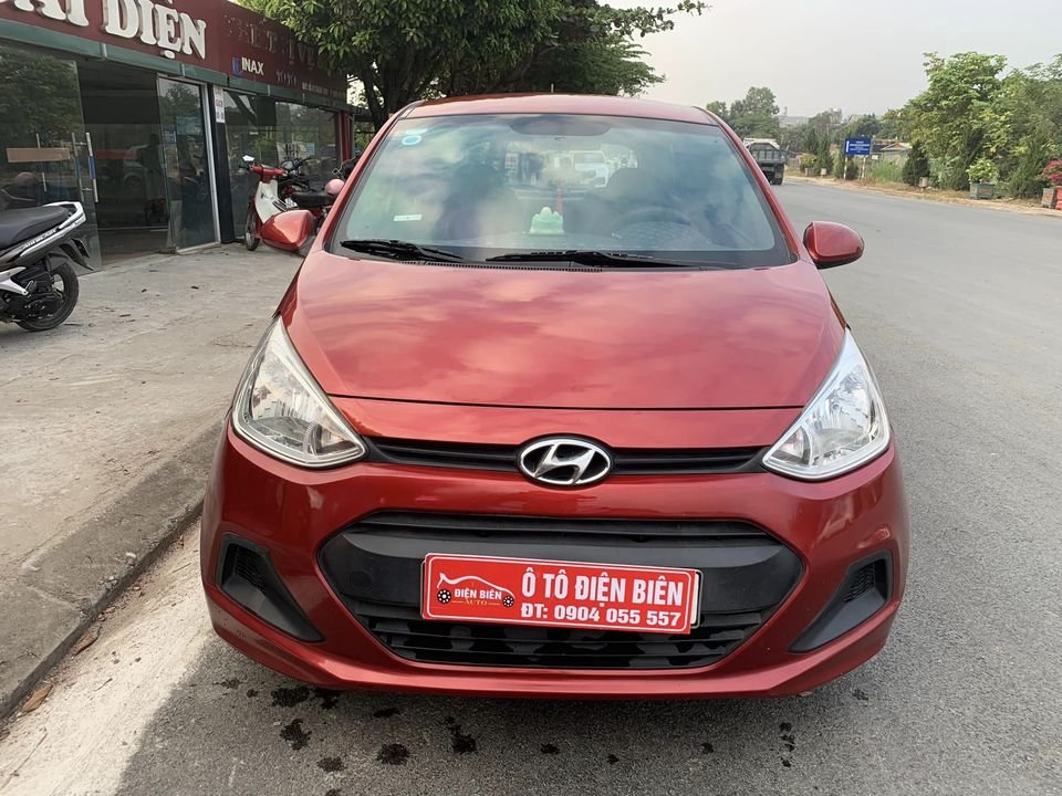 Hyundai Grand i10 2014 - Màu đỏ, nhập khẩu nguyên chiếc