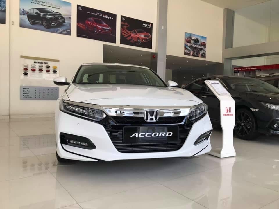 Honda Accord 2022 - Tặng phụ kiện chính hãng lên đến 20 triệu