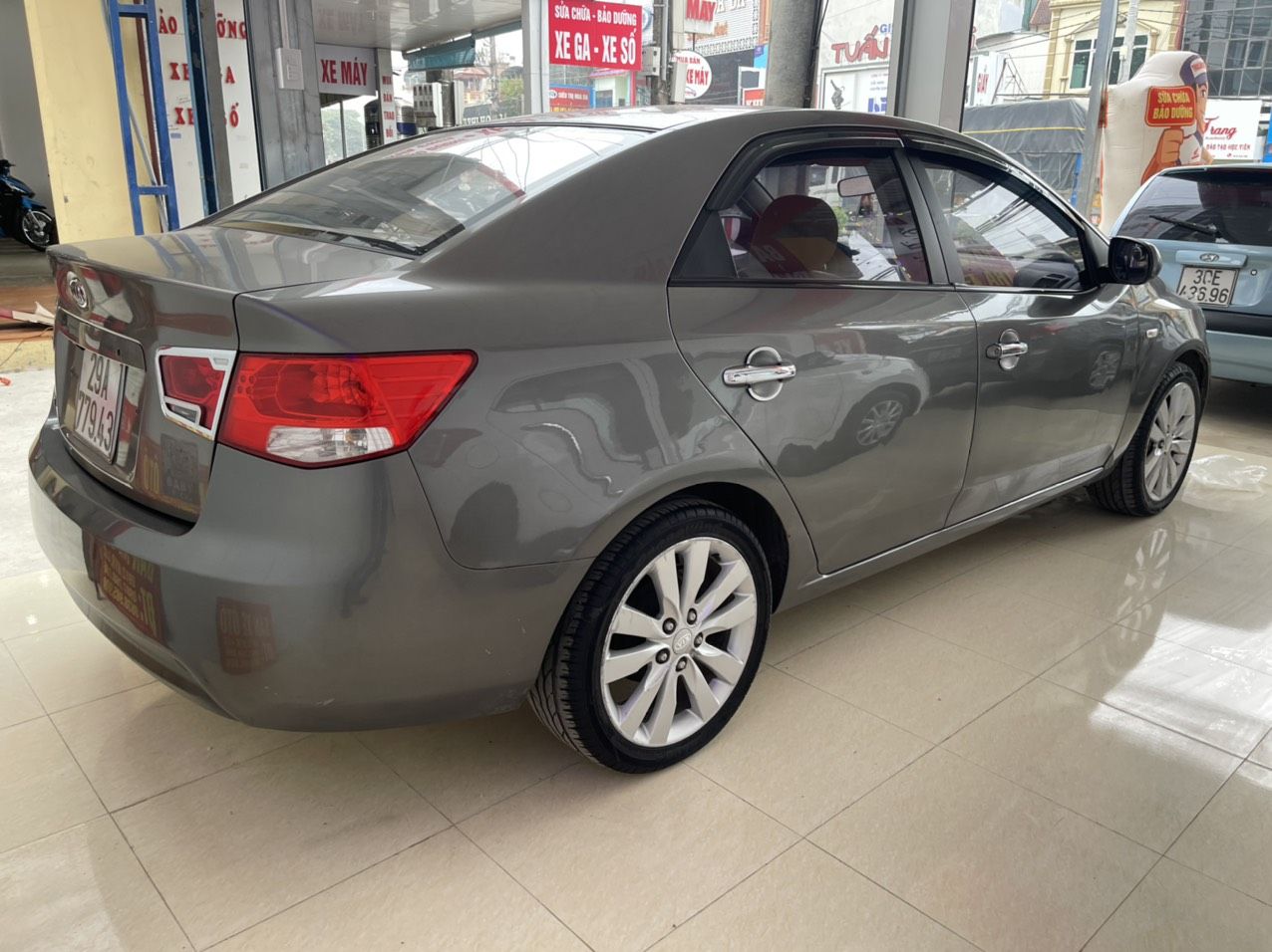 Kia Forte 2010 - Màu xám