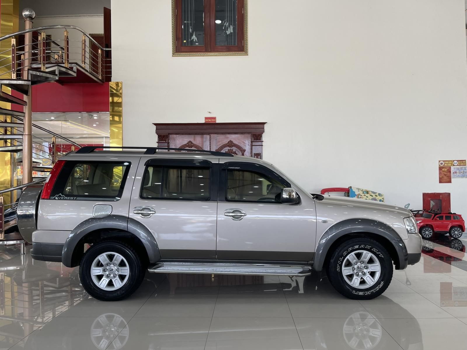 Ford Everest 2009 - Xe cực chất, 7 chỗ rộng rãi, gầm cao, máy zin