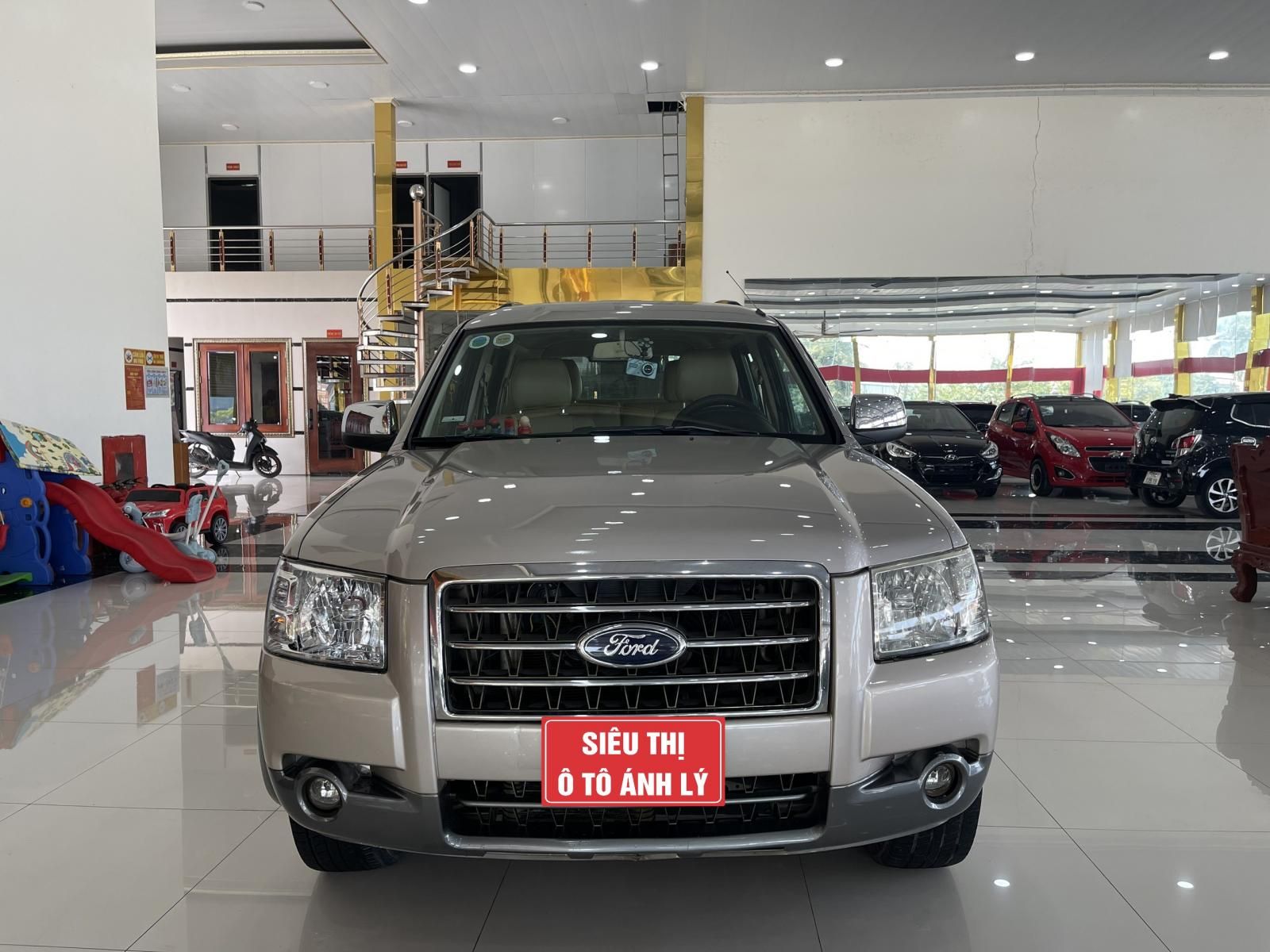 Ford Everest 2009 - Xe cực chất, 7 chỗ rộng rãi, gầm cao, máy zin