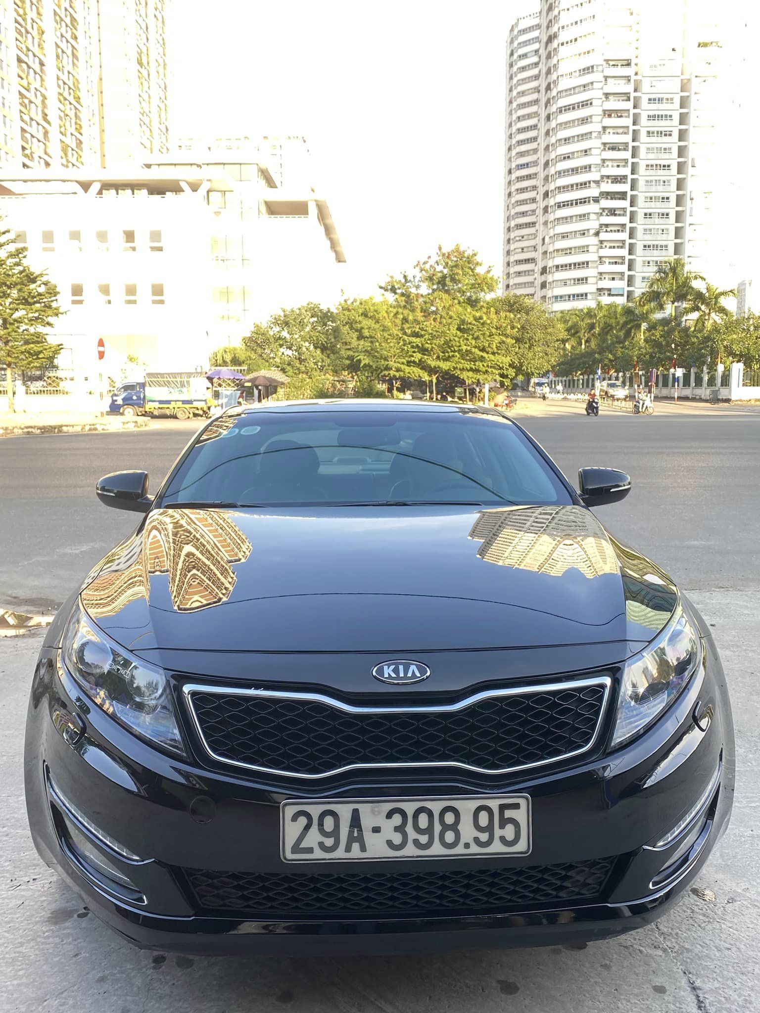 Kia Optima 2011 - Xe màu đen