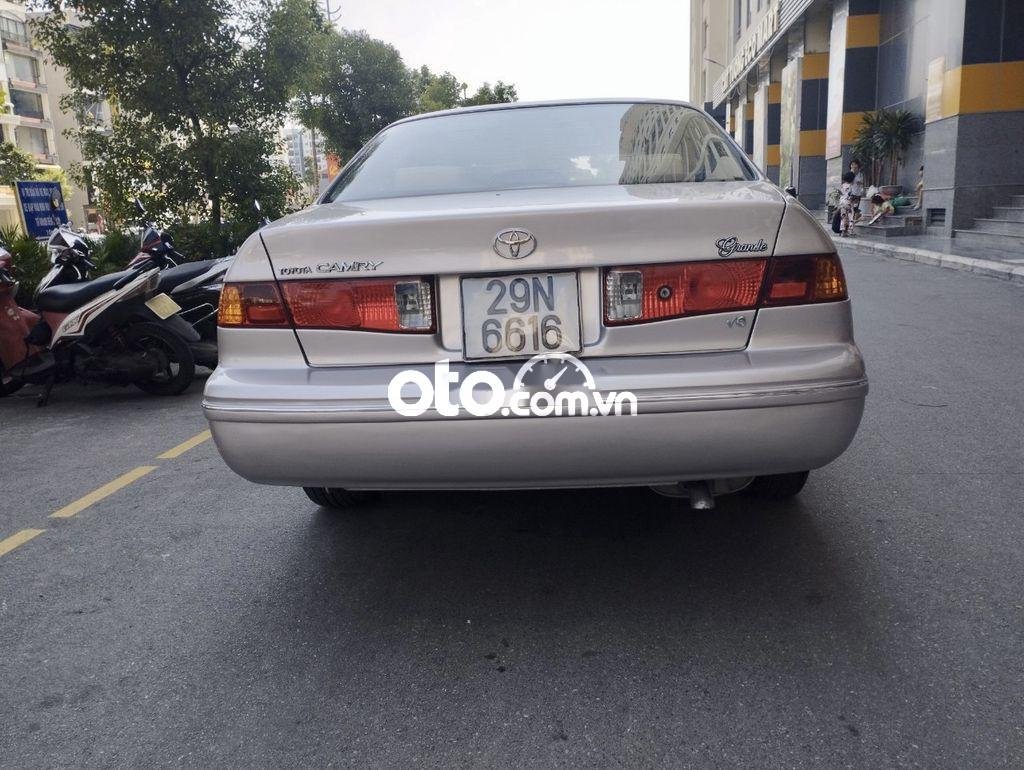 Toyota Camry 2002 - Xe đẹp zin từng con ốc