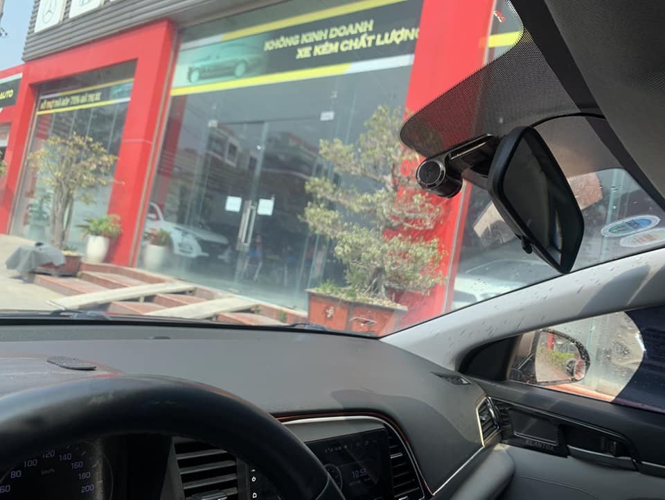 Hyundai Elantra 2016 - Màu nâu cà phê