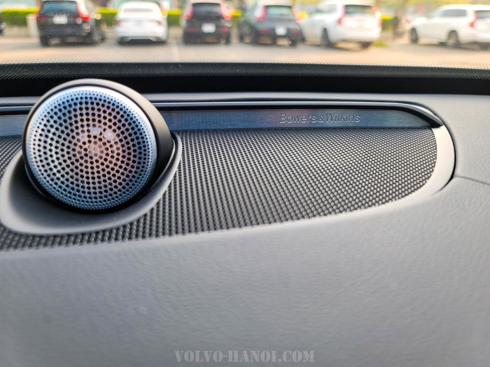 Volvo XC90 2023 - Hoàn hảo trong phân khúc - Gói bảo dưỡng 3 năm và nhiều quà tặng