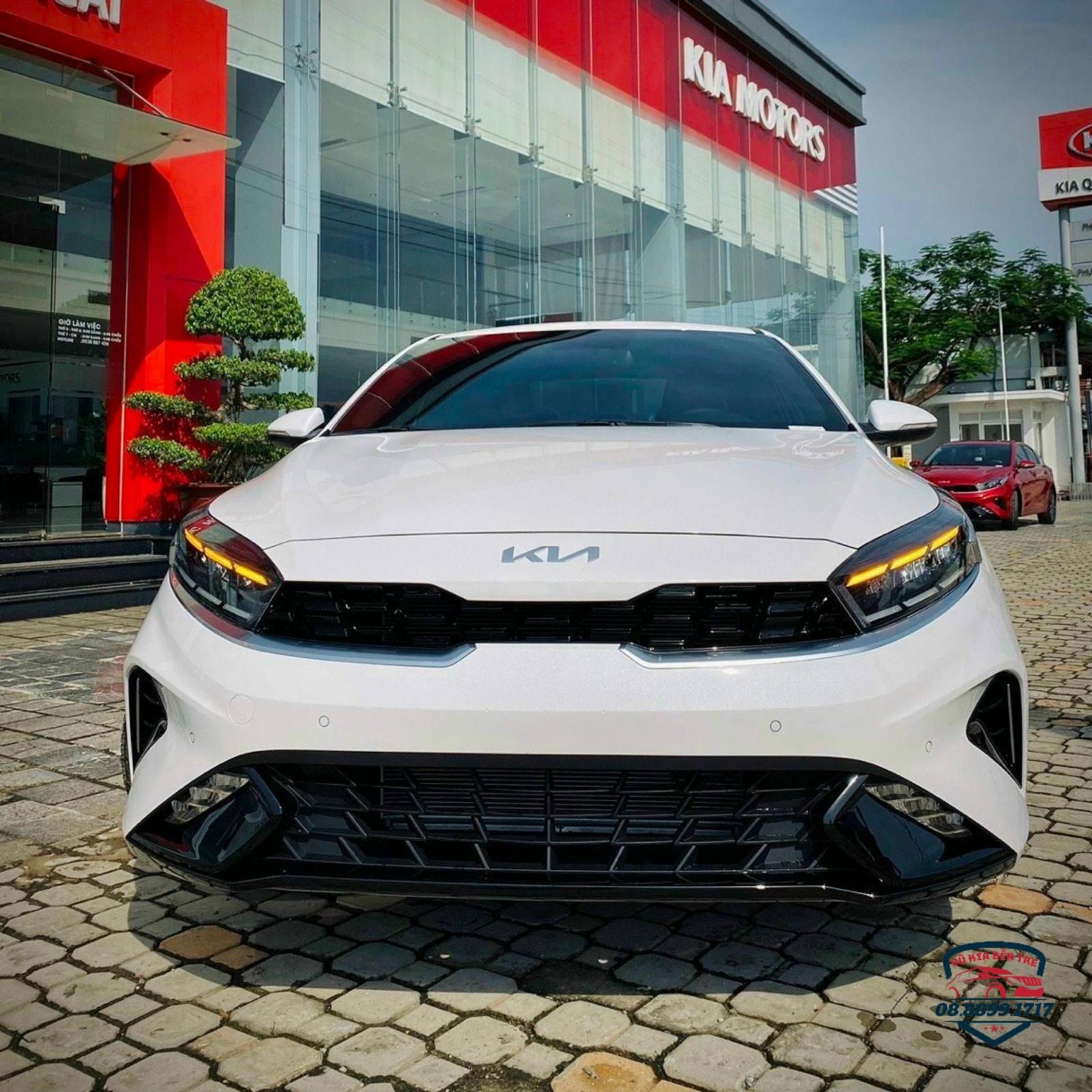 Kia K3 2022 - Xe sẵn giao ngay các phiên bản