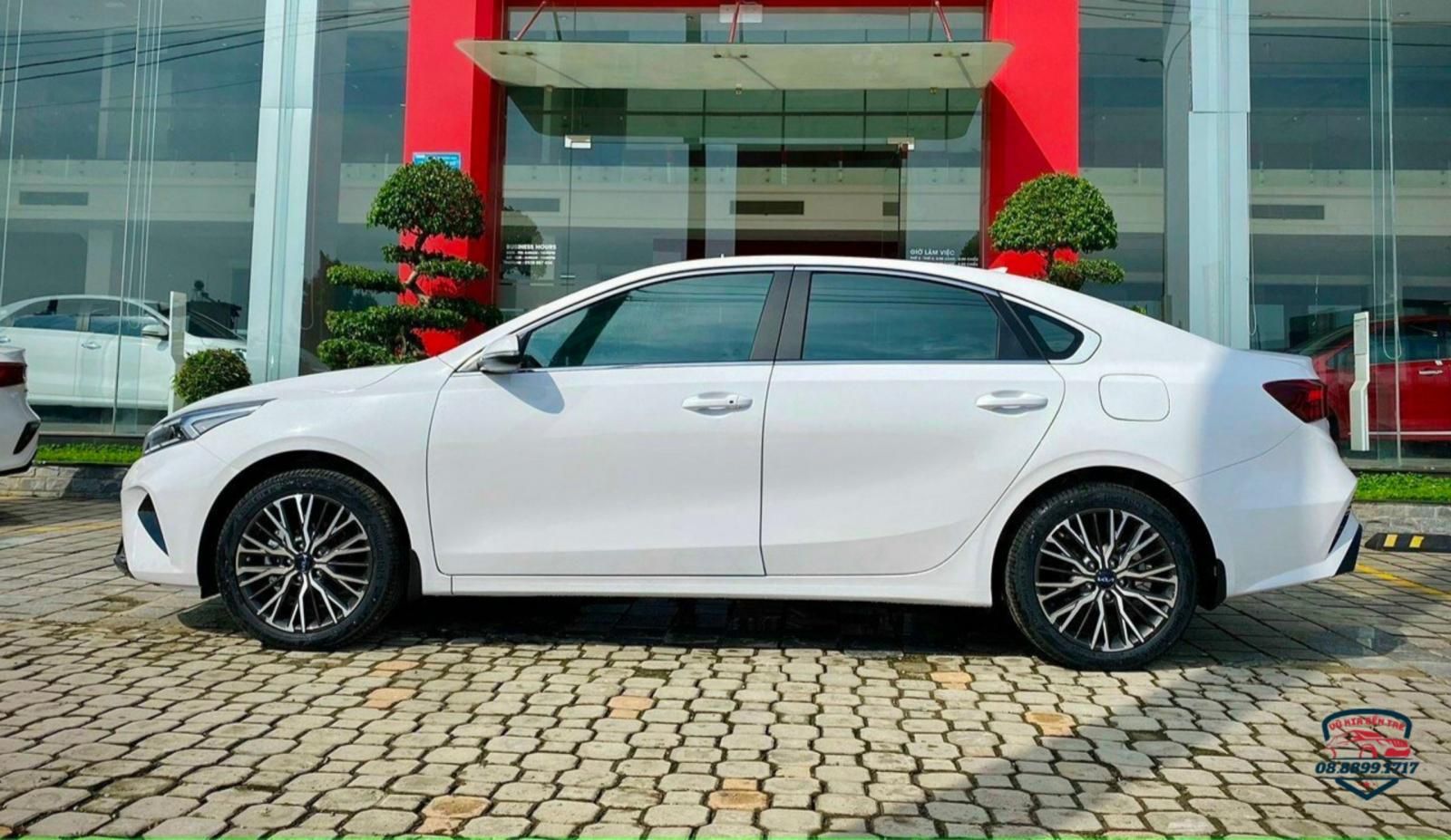 Kia K3 2022 - Xe sẵn giao ngay các phiên bản