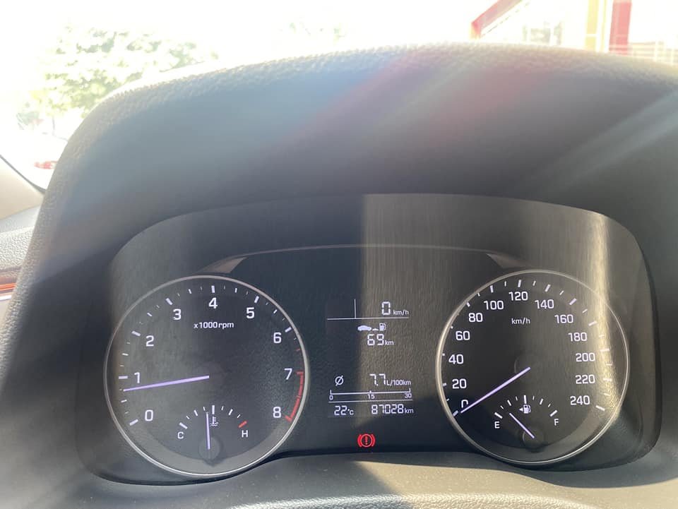 Hyundai Elantra 2016 - Màu nâu cà phê