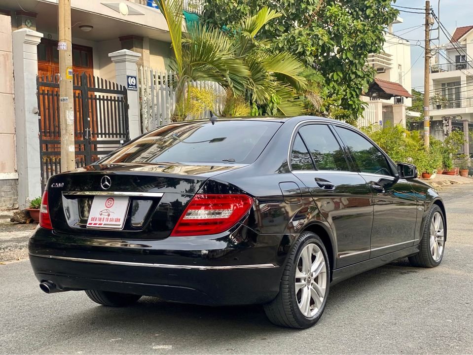 Mercedes-Benz C200 2011 - Máy móc nguyên zin, hoạt động rất tốt