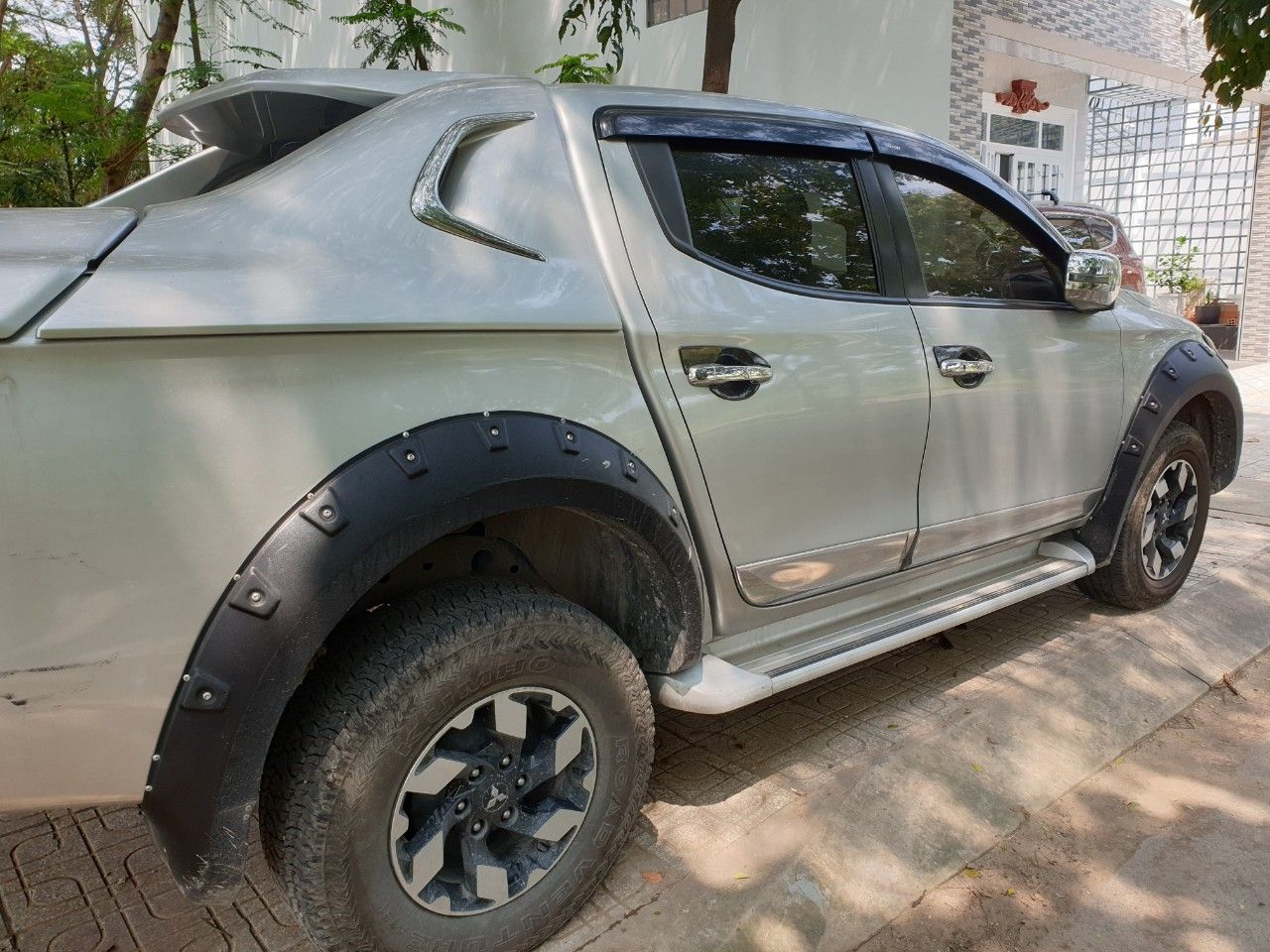 Mitsubishi Triton 2017 - Xe zin toàn bộ