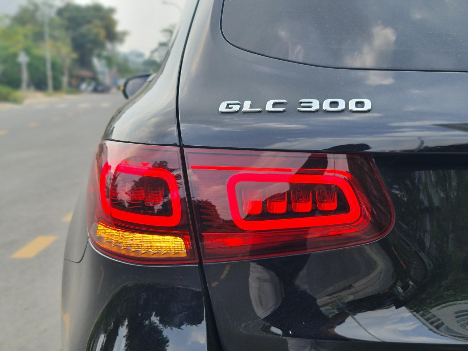 Mercedes-Benz GLC 300 2021 - GLC 300 4Matic mode 2021 Còn BH Hãng K Giới Hạn Km