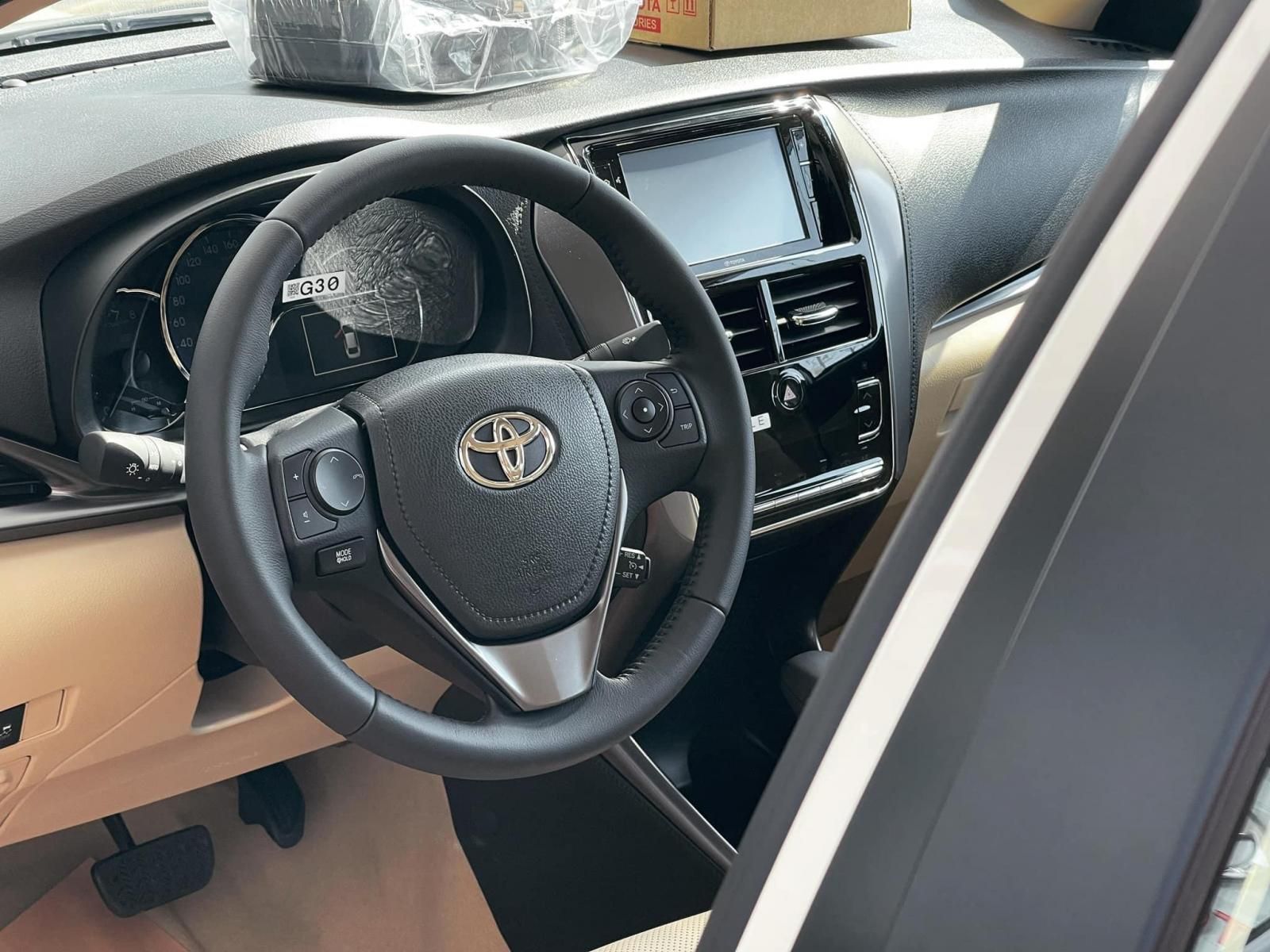 Toyota Vios 2022 - Tặng tiền mặt - hỗ trợ phí trước bạ