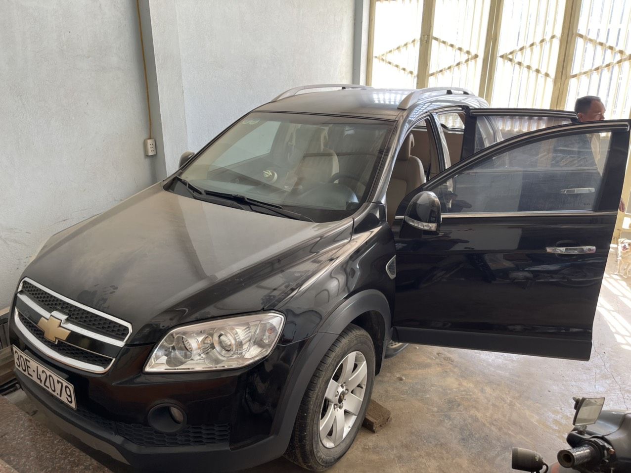 Chevrolet Captiva 2007 - Màu đen giá hữu nghị