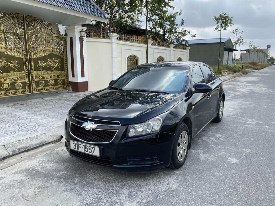 Chevrolet Cruze 2010 - Màu đen