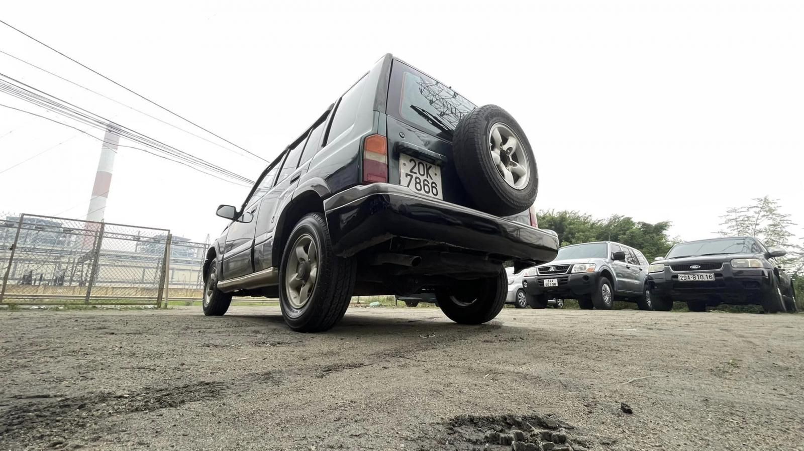 Suzuki Vitara 2005 - Xe màu xanh lam