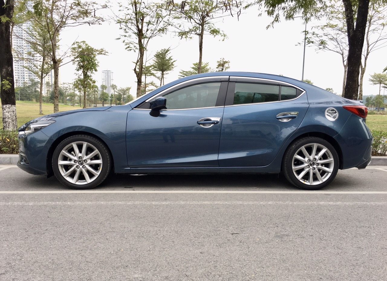 Mazda 3 2018 - Màu xanh lam