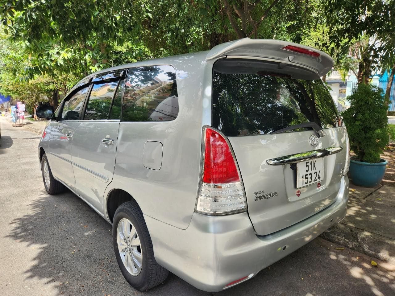 Toyota Innova 2009 - Màu ghi-bạc, gia đình sử dụng mới 95%