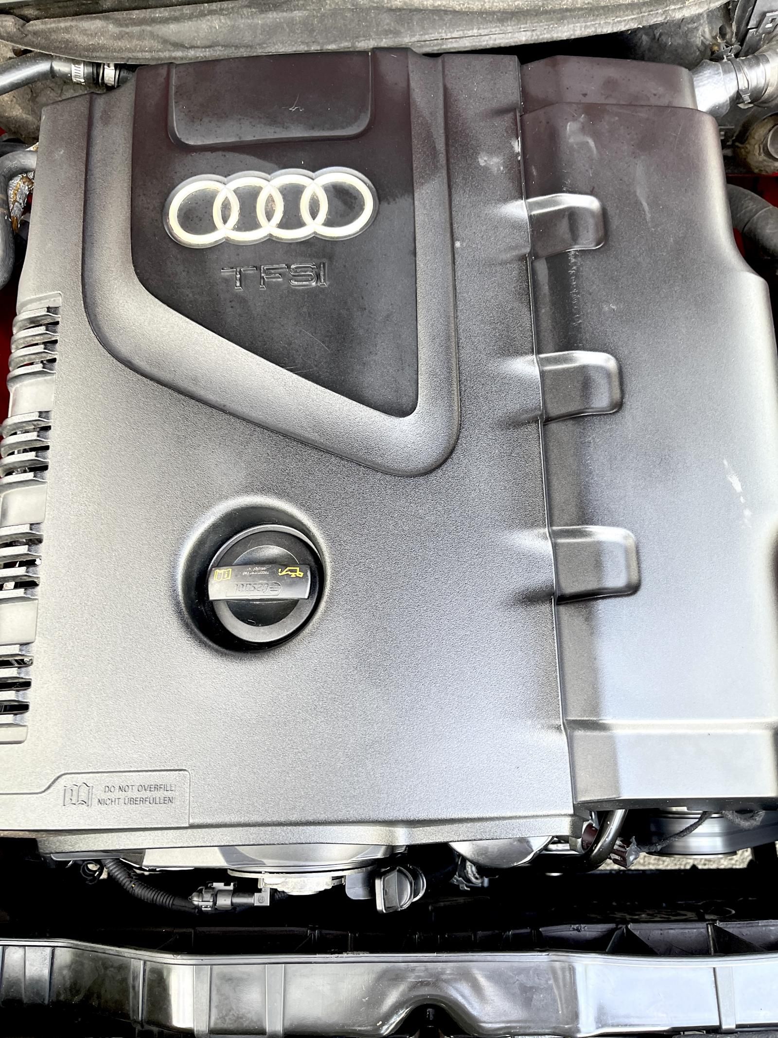 Audi A4 2009 - Nhập Đức 2009 loai Full và vào rất nhiều đồ chơi, xe hai màu có đề stop cửa sổ trời, nội thất kem