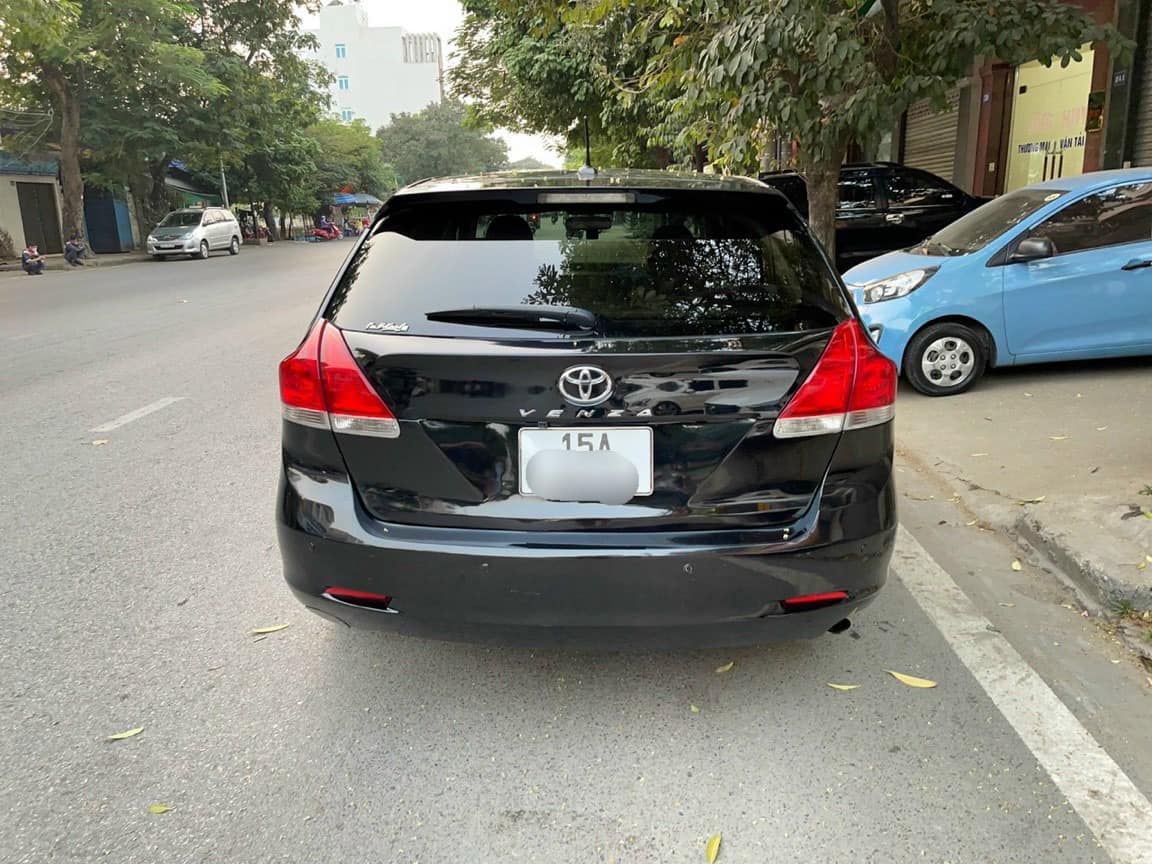 Toyota Venza 2010 - Xe màu đen