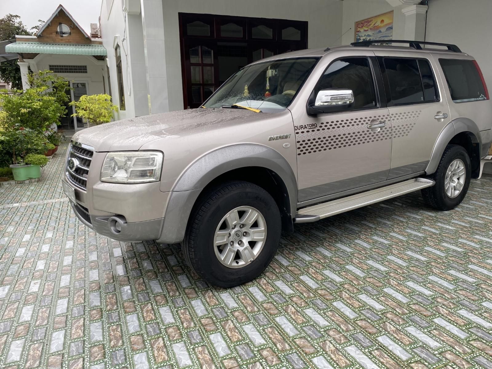 Ford Everest 2009 - Xe nhập giá 350tr