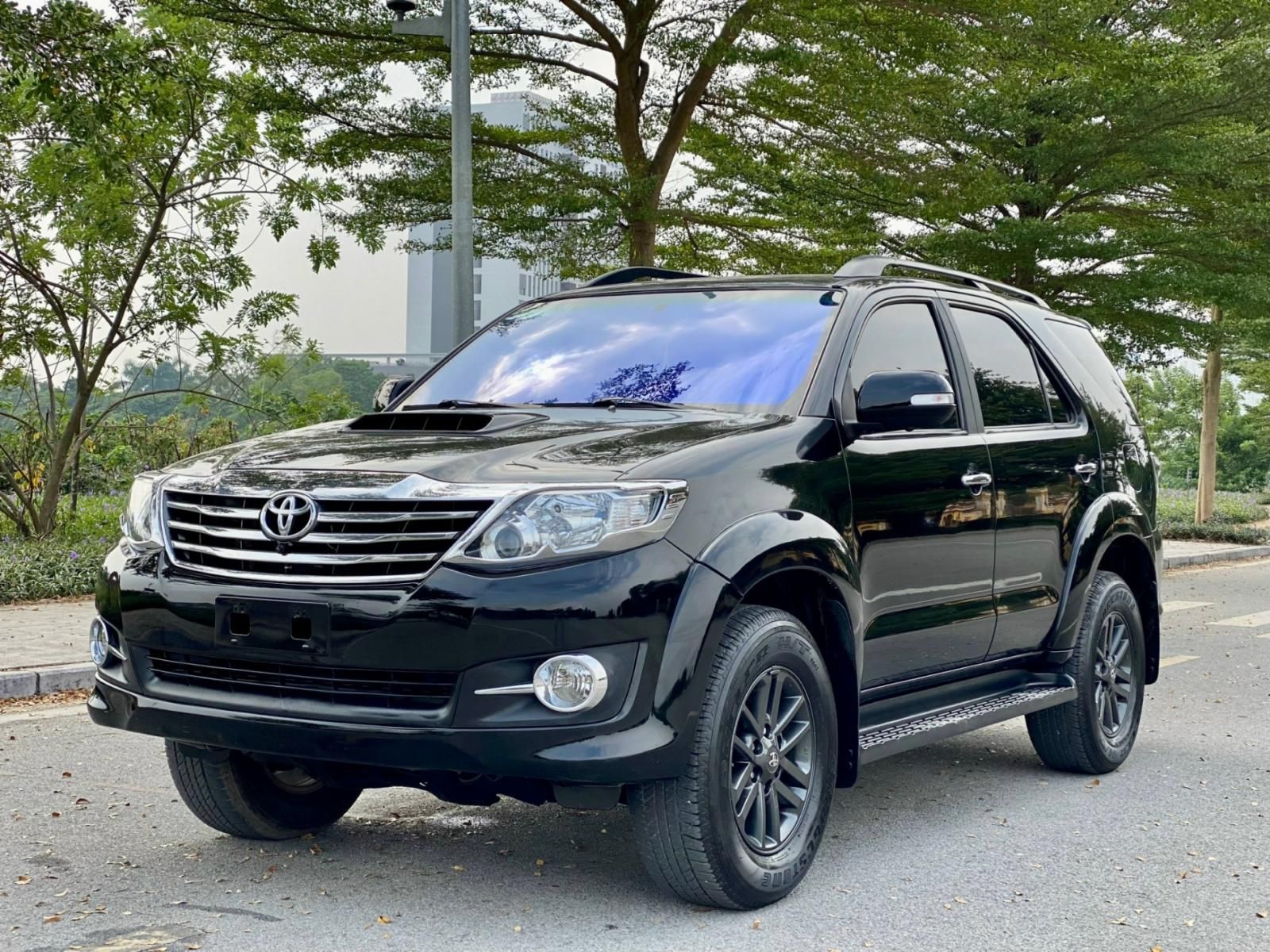 Toyota Fortuner 2016 - Siêu phẩm chạy dịch vụ. Giá thành hợp lý, công năng tuyệt vời