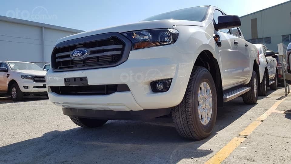Ford Ranger 2022 - Ưu đãi tới 184 triệu - tặng phụ kiện khủng, hỗ trợ lãi suất trả góp từ 0,74%