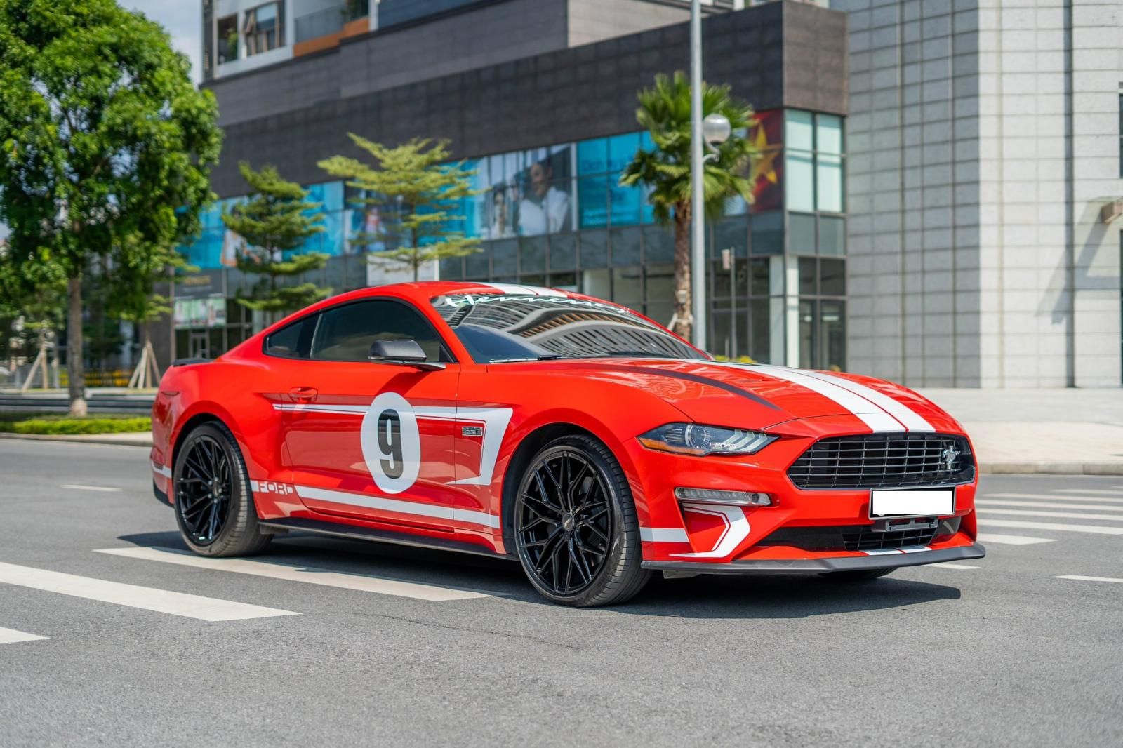 Ford Mustang 2020 - Cần bán gấp xe 