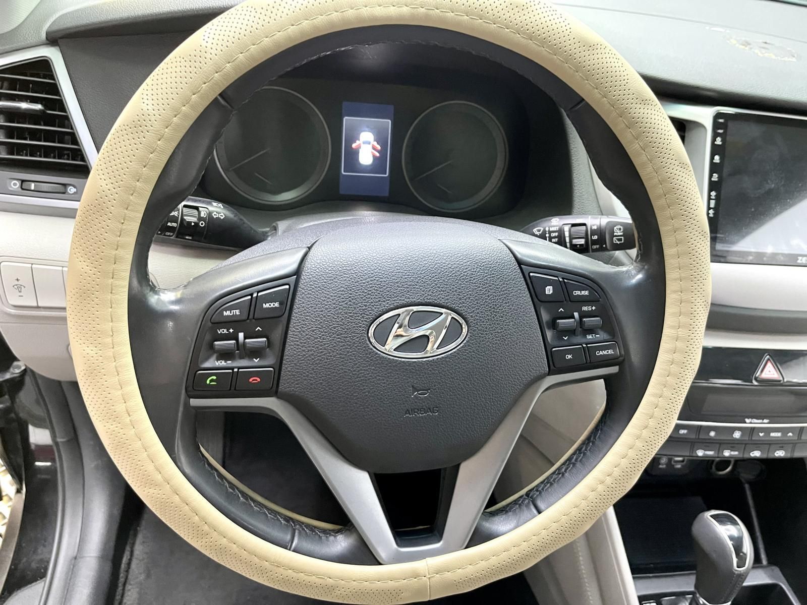 Hyundai Tucson 2015 - Giá chỉ nhỉnh 700tr