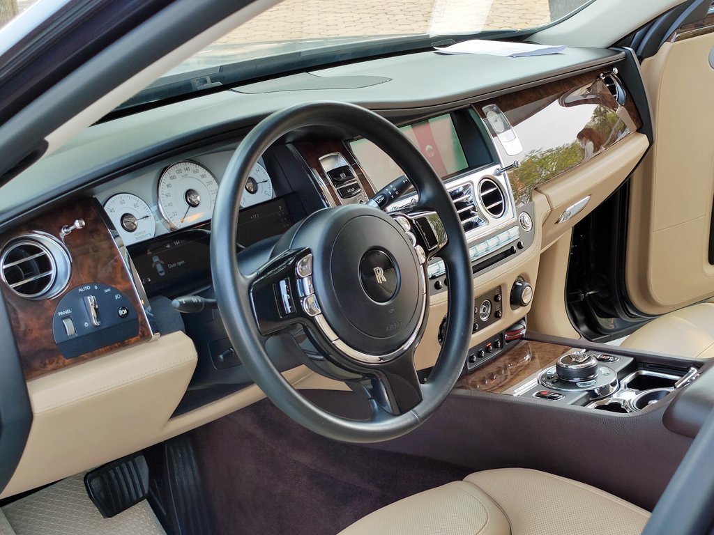 Rolls-Royce Ghost 2015 - 1 chủ từ mới cần bán hoặc đổi xe khác