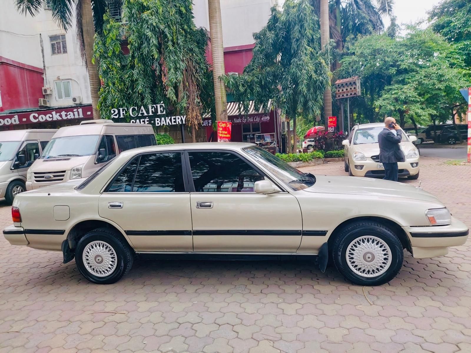 Toyota Cressida 1995 - Xe gia đình giá tốt 115tr