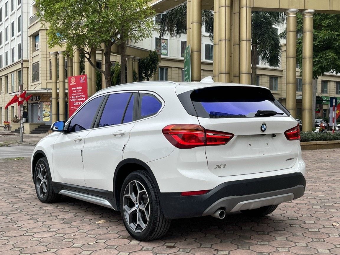 BMW X1 2018 - Màu trắng, chính chủ